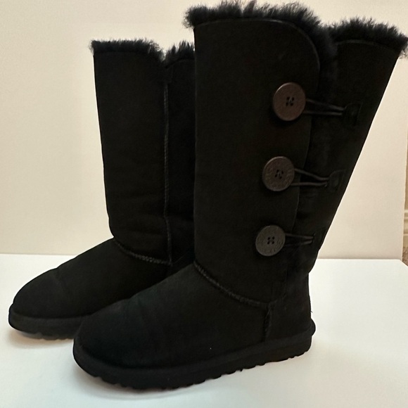 Authentic UGGs-Tall Bailey Button Triplet - Picture 1 of 8